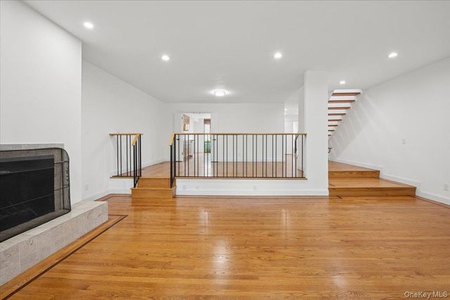 70 Waters Edge 70, Rye, NY 10580