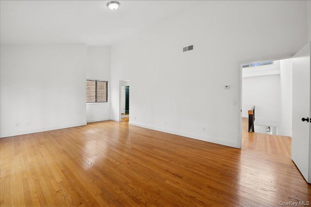 70 Waters Edge 70, Rye, NY 10580