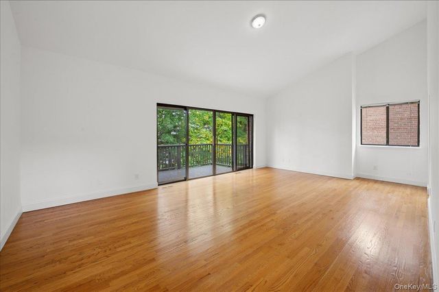 70 Waters Edge 70, Rye, NY 10580