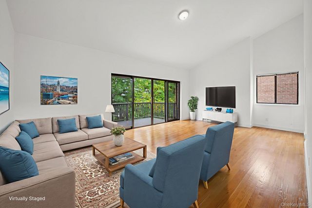 70 Waters Edge 70, Rye, NY 10580