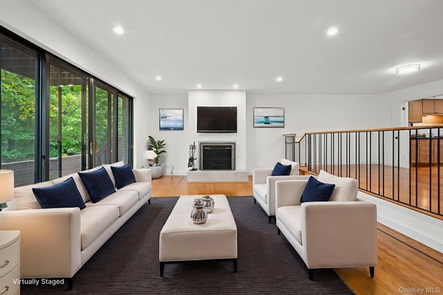 70 Waters Edge 70, Rye, NY 10580