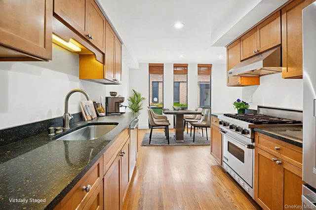 70 Waters Edge 70, Rye, NY 10580