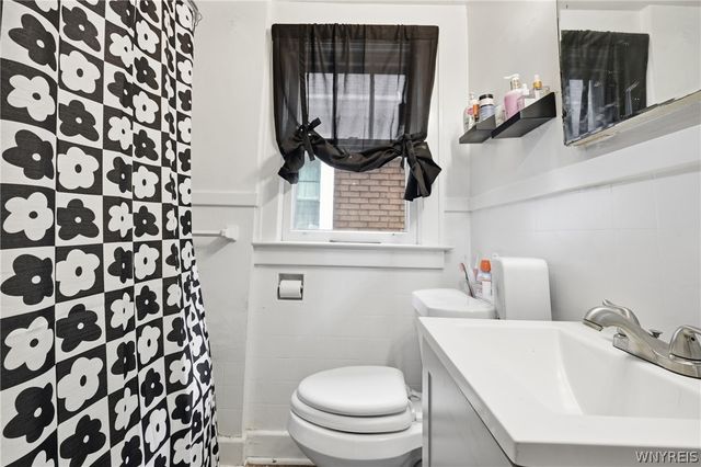 2621 Welch Avenue, Niagara Falls, NY 14303