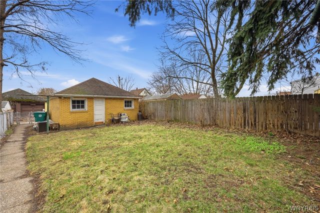 2621 Welch Avenue, Niagara Falls, NY 14303