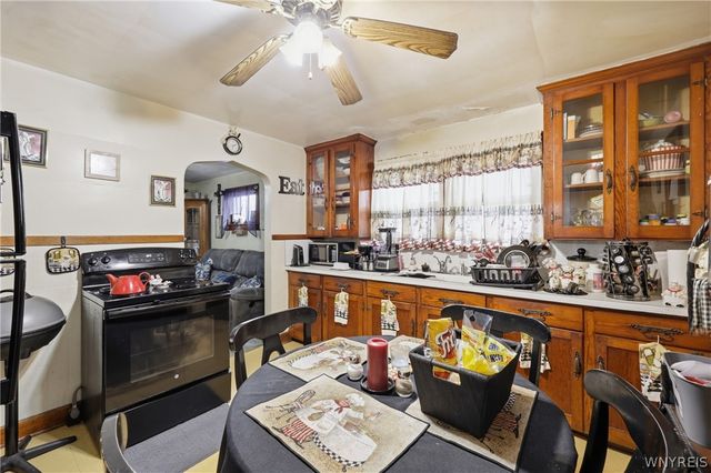 2621 Welch Avenue, Niagara Falls, NY 14303