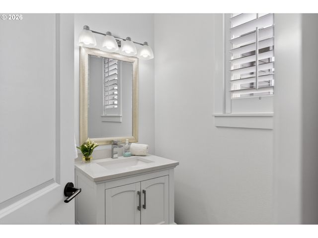 8900 Ne 163RD Ave, Vancouver, WA 98682