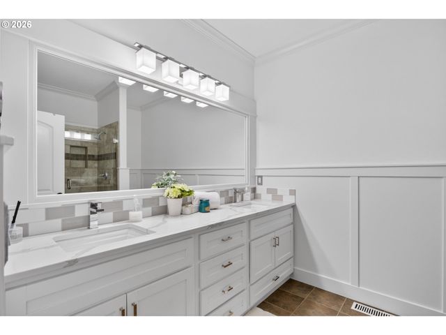 8900 Ne 163RD Ave, Vancouver, WA 98682