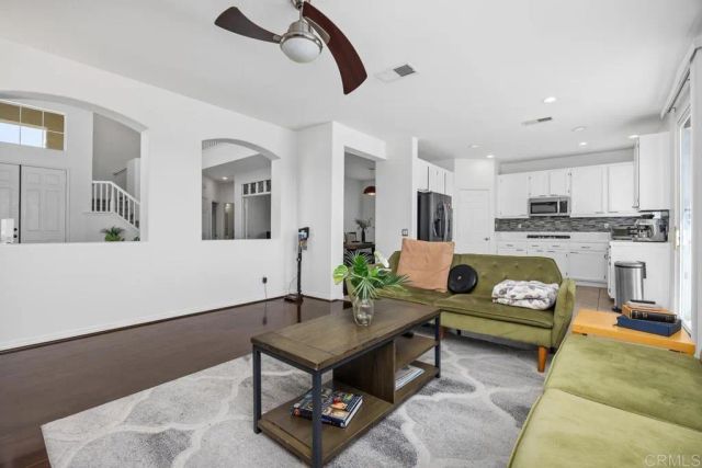 687 Glasgow Court, San Marcos, CA 92069
