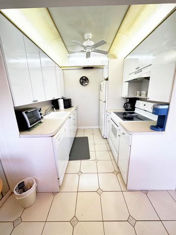 3097 Newport S 3097, Deerfield Beach, FL 33442