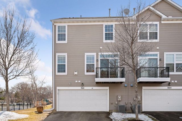 7601 Elm Grove Circle, New Hope, MN 55428