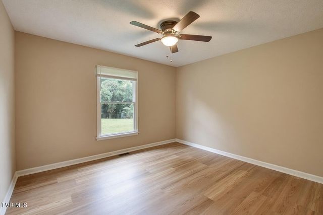 3636 Deland Drive, Kingsport, TN 37664