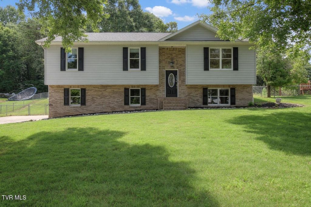 3636 Deland Drive, Kingsport, TN 37664