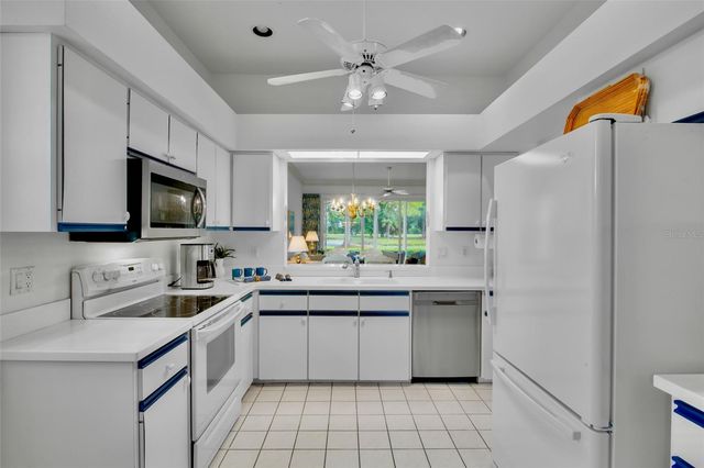 3386 CHELMSFORD COURT 7, Sarasota, FL 34235