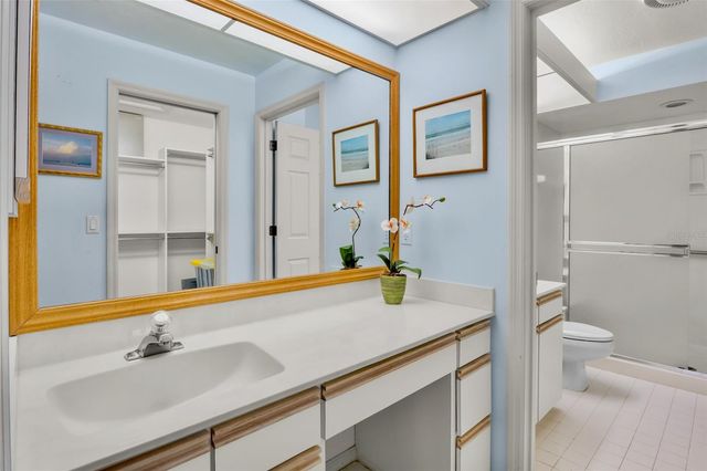 3386 CHELMSFORD COURT 7, Sarasota, FL 34235