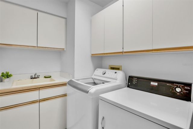 3386 CHELMSFORD COURT 7, Sarasota, FL 34235