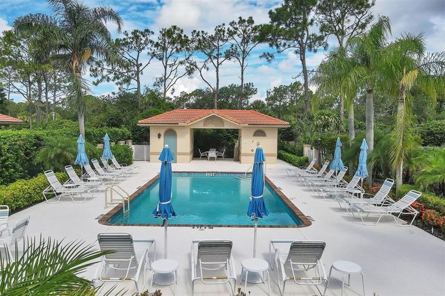 3386 CHELMSFORD COURT 7, Sarasota, FL 34235