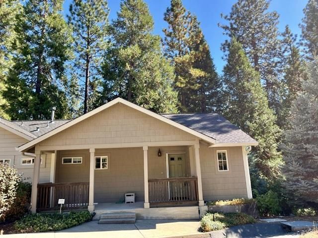 311 S Fairway Village Dr, Murphys, CA 95247