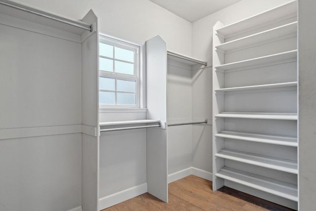 5 Latham Ln, Sacramento, CA 95864