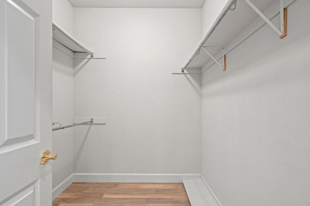 5 Latham Ln, Sacramento, CA 95864