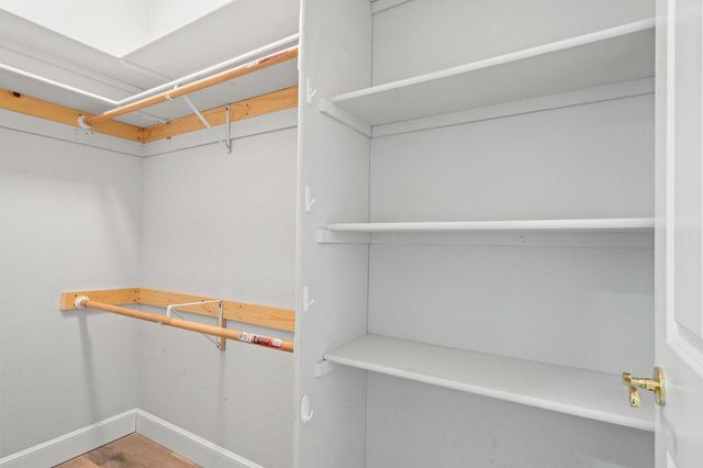 5 Latham Ln, Sacramento, CA 95864