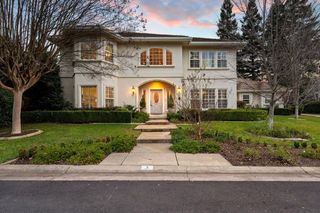 5 Latham Ln, Sacramento, CA 95864