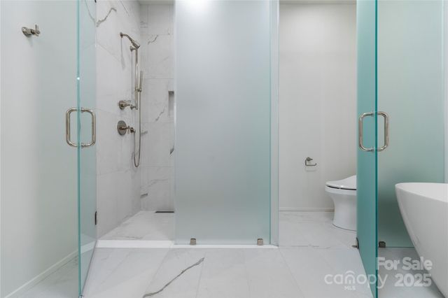 1500 Queens Road 204, Charlotte, NC 28207