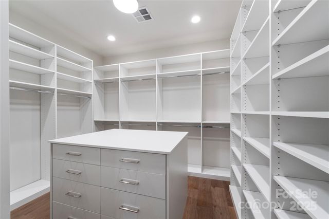 1500 Queens Road 204, Charlotte, NC 28207