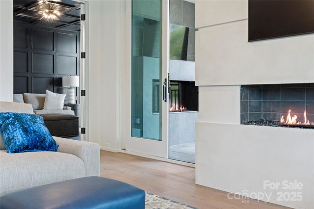 1500 Queens Road 204, Charlotte, NC 28207