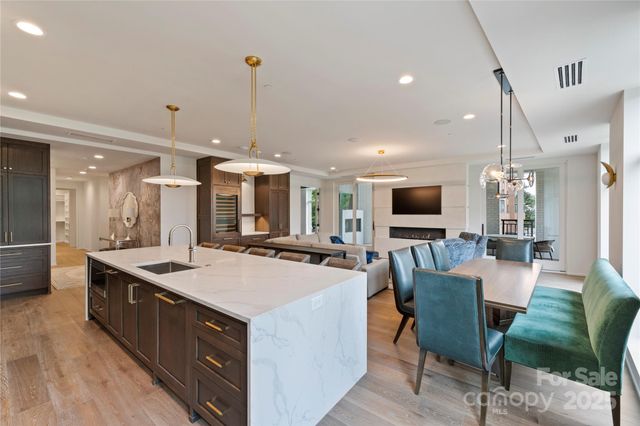 1500 Queens Road 204, Charlotte, NC 28207