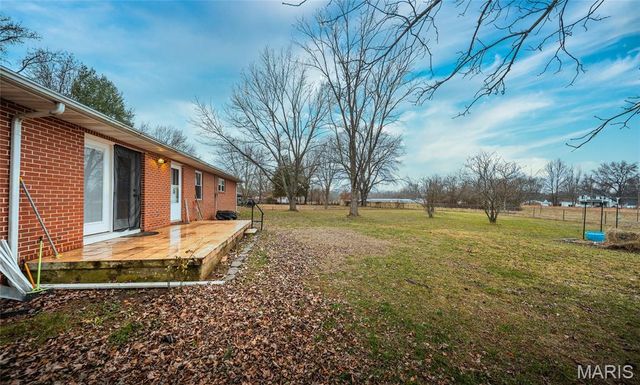 419 E Hardy Street, St James, MO 65559