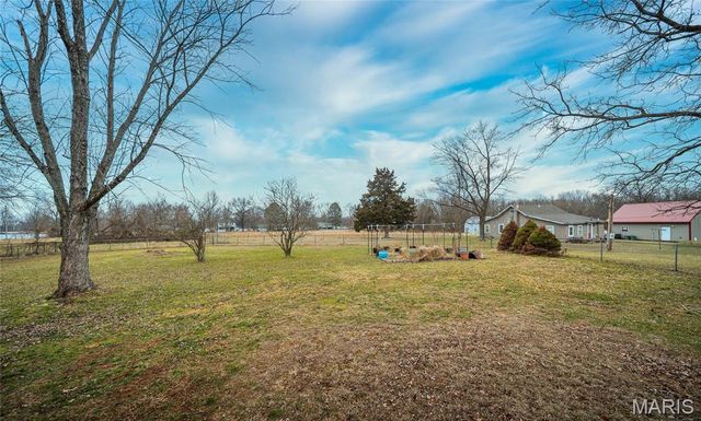 419 E Hardy Street, St James, MO 65559