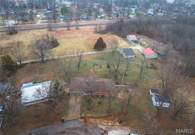 419 E Hardy Street, St James, MO 65559