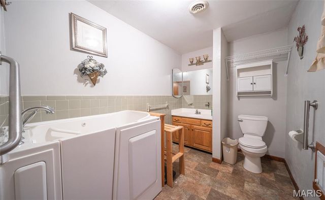 419 E Hardy Street, St James, MO 65559