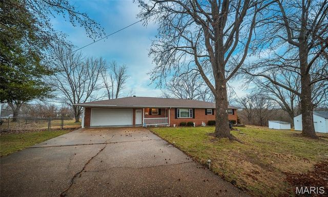 419 E Hardy Street, St James, MO 65559