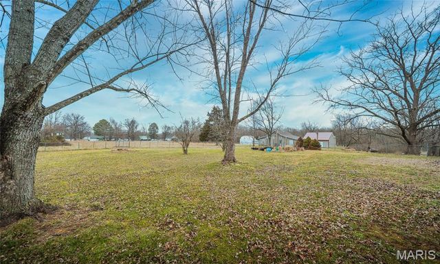 419 E Hardy Street, St James, MO 65559