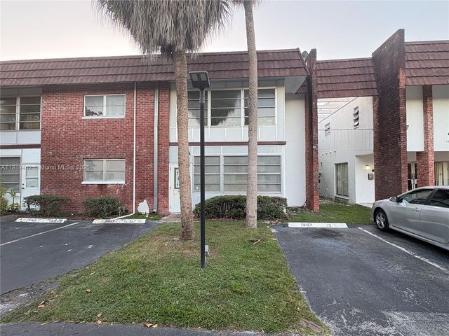 4801 NW 22nd Ct 103, Lauderhill, FL 33313