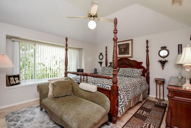 222 High Meadows Drive, Sugar Land, TX 77479