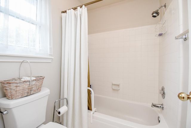 222 High Meadows Drive, Sugar Land, TX 77479