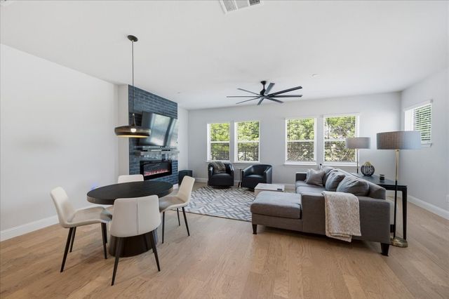 7937 Bayside Drive, Rowlett, TX 75088