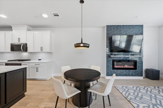 7937 Bayside Drive, Rowlett, TX 75088