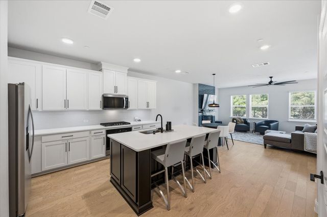 7937 Bayside Drive, Rowlett, TX 75088