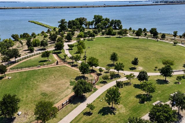7937 Bayside Drive, Rowlett, TX 75088