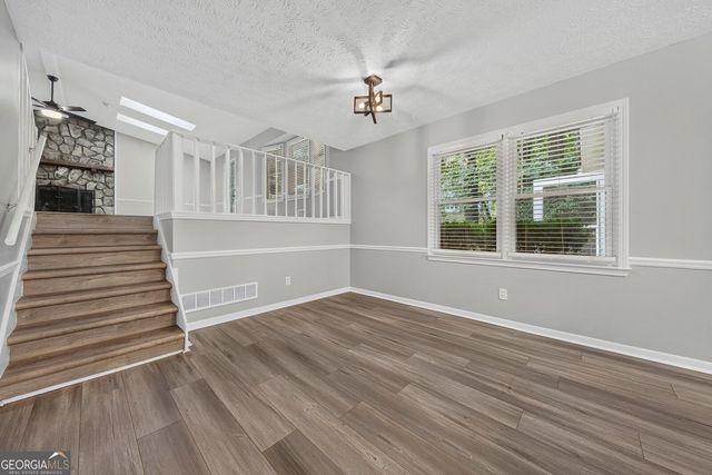 917 Andover Court, Woodstock, GA 30188