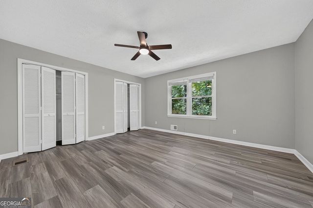 917 Andover Court, Woodstock, GA 30188