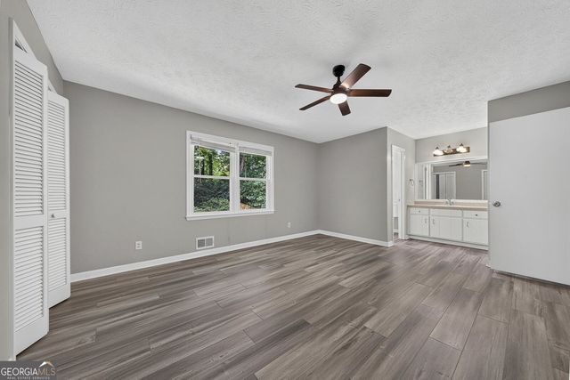 917 Andover Court, Woodstock, GA 30188