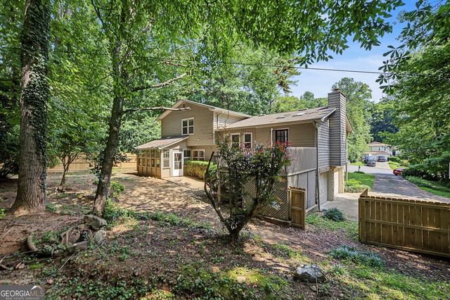 917 Andover Court, Woodstock, GA 30188