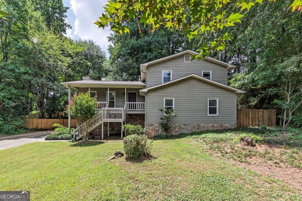 917 Andover Court, Woodstock, GA 30188