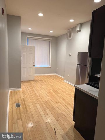 3211 W MONTGOMERY AVE, Philadelphia, PA 19121