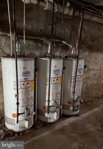 3211 W MONTGOMERY AVE, Philadelphia, PA 19121