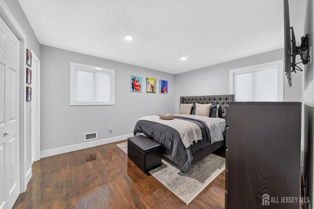 24 Stima Avenue, Carteret, NJ 07008